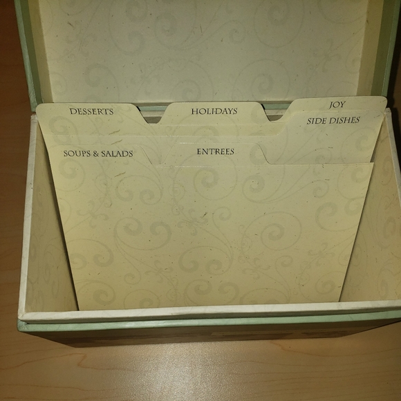 Once upon a family recipe box - Picture 4 of 4